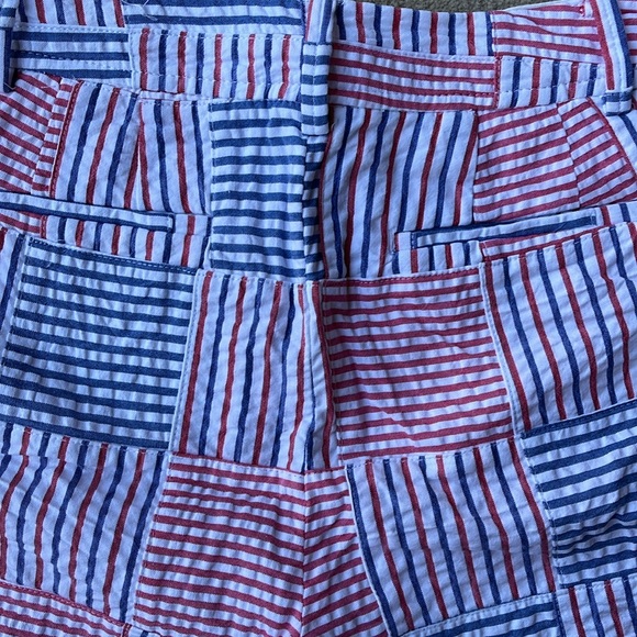 TALBOTS SIZE 10P PERFECT SHORT RED/WHITE/BLUE SEERSUCKER 7” INSEAM - Picture 5 of 5